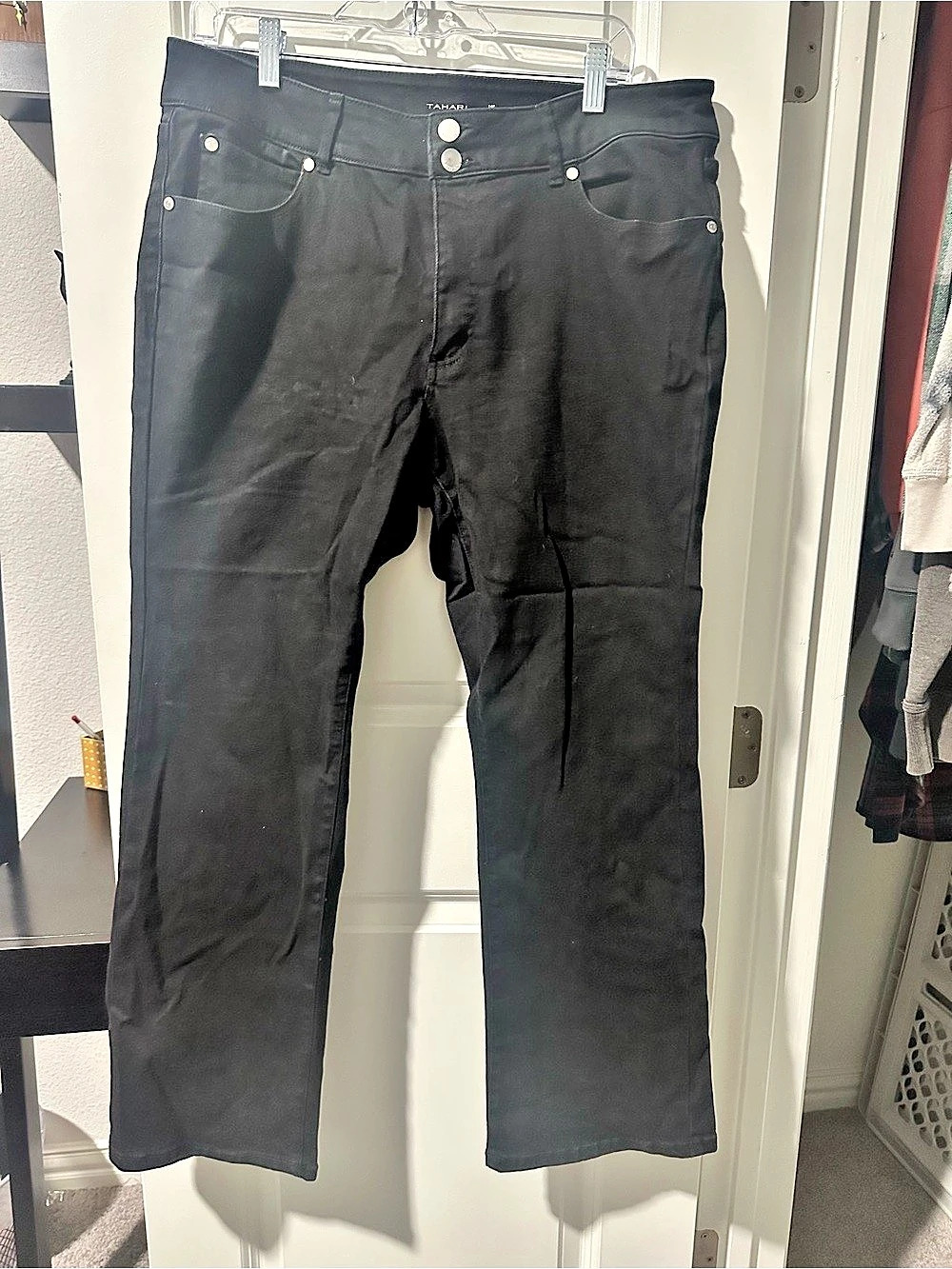 Tahari Straight Leg Jeans in Black Size 14P